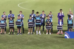 (ΦΩΤΟΣ) Πλακάτ... με τα κατεχόμενα χωριά
