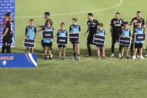 (ΦΩΤΟΣ) Πλακάτ... με τα κατεχόμενα χωριά