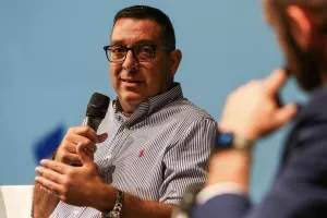 (Φώτος) Το αθλητικό συμπόσιο με "Κάτσου", Stelio, Δημοσθένους και Άντρο
