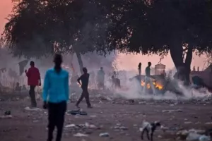 Πόλεμος στο Σουδάν: Μάχες στην πρωτεύουσα Χαρτούμ - Έκκληση από τον ΟΗΕ για ειρηνευτική δύναμη