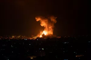 Ισραηλινά μαχητικά αεροσκάφη κατέστρεψαν εκατοντάδες εκτοξευτές ρουκετών της Χεζμπολάχ