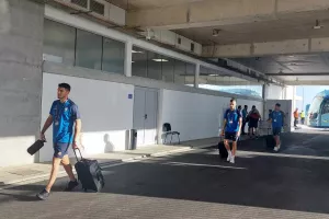 Άφιξη διεθνών στην ΑΡΕΝΑ (ΒΙΝΤΕΟ/Φώτος kerkida)