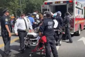 Νεκροί τουλάχιστον 6 άνθρωποι από πυροβολισμούς σε παρέλαση στη Νέα Υόρκη (Βίντεο)