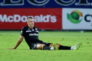 Εθνικός-Ανόρθωση (2-2): Φλέρταρε… με μεγάλη ανατροπή η "Κυρία" (φώτος)