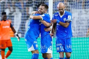 Απόλλων-ΕΝΠ: "Αγχωτική" νίκη με τριάρα... στο φινάλε (Φώτος)