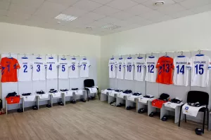 Αποδυτήρια... 