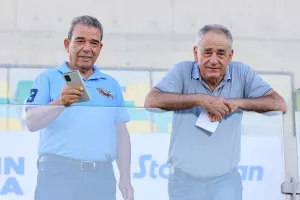 (ΕΘΝΙΚΗ ΚΥΠΡΟΥ) Λιγοστός κόσμος και... Εκκλησία