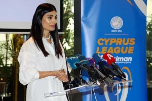 Η ΚΟΠ παρουσίασε την Stoiximan "Σηματοδοτεί μια νέα εποχή για το κυπριακό ποδόσφαιρο" (φώτος)