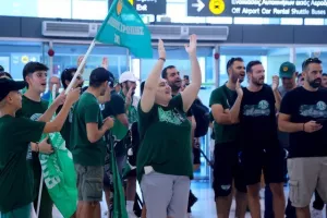 Αποθεωτική υποδοχή για τους πρωταθλητές Ευρώπης (ΒΙΝΤΕΟ CB)