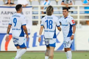 Οθέλλος-Απόλλων: 'Ανετη πρόκριση... με τεσσάρα! (Φώτος)