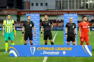 Νέα Σαλαμίνα - ΑΕΚ: Έριξε τριάρα και έφυγε με "διπλό" η ΑΕΚ
