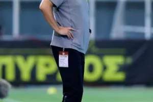 Νέα Σαλαμίνα - ΑΕΚ: Έριξε τριάρα και έφυγε με "διπλό" η ΑΕΚ