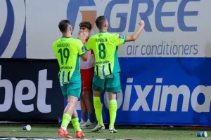 Νέα Σαλαμίνα - ΑΕΚ: Έριξε τριάρα και έφυγε με "διπλό" η ΑΕΚ