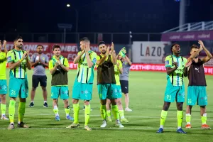 (ΒΙΝΤΕΟ Kerkida/φώτος) Μπροστά από το πέταλο!