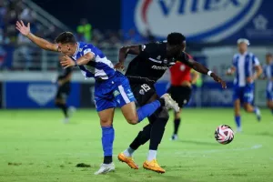 Εθνικός-Ανόρθωση (2-2): Φλέρταρε… με μεγάλη ανατροπή η "Κυρία" (φώτος)