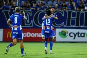 Εθνικός-Ανόρθωση (2-2): Φλέρταρε… με μεγάλη ανατροπή η "Κυρία" (φώτος)