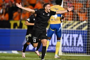 ΑΠΟΕΛ-Εθνικός Άχνας: ΜΠΑΜ… με τριάρα!