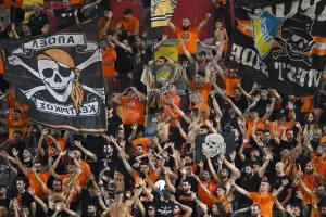 Καρμιώτισσα-ΑΠΟΕΛ:  Ο Ελ Αραμπί "πυροβόλησε" δις σε 5 λεπτά!