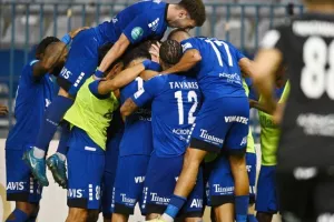 Ομόνοια Αρ. - Καρμιώτισσα: Το μοίρασαν στο ΠΑΠ (Φωτορεπορτάζ)