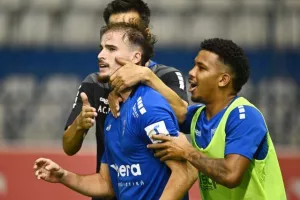 Ομόνοια Αρ. - Καρμιώτισσα: Το μοίρασαν στο ΠΑΠ (Φωτορεπορτάζ)