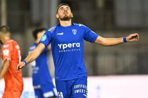 Ομόνοια Αρ. - Καρμιώτισσα: Το μοίρασαν στο ΠΑΠ (Φωτορεπορτάζ)