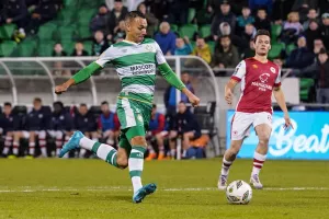 ΕΝΤΟΣ έδρας συντριβή πριν το ΑΠΟΕΛ για Shamrock Rovers!