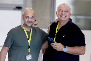 Αυτό... θέλουν