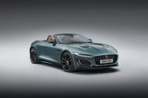 Πέρασε τη γραμμή παραγωγής η τελευταία Jaguar F-TYPE