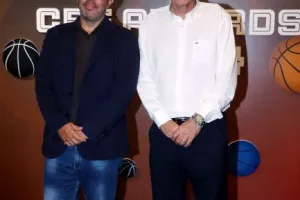 (ΦΩΤΟΣ) Η βραδιά του μπάσκετ 