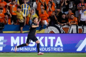 ΑΠΟΕΛ-Εθνικός Άχνας: ΜΠΑΜ… με τριάρα!