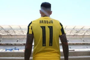 EXCLUSIVE/Sergio Araujo!