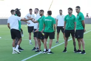 Ομόνοια-ΑΕΚ: Επαγγελματική νίκη... και 3 στα 3! (Φώτος)