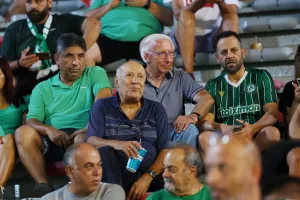 Ο κόσμος στο "Αμμόχωστος" (φωορεπορτάζ)