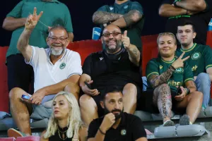Ο κόσμος στο "Αμμόχωστος" (φωορεπορτάζ)