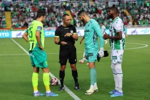Ομόνοια-ΑΕΚ: Επαγγελματική νίκη... και 3 στα 3! (Φώτος)