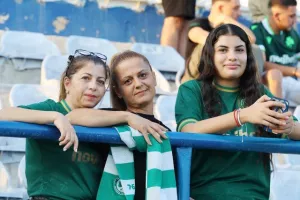 (Φώτος) Ο κόσμος στο Ανόρθωση-Ομόνοια