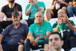 (Φώτος) Ο κόσμος στο Ανόρθωση-Ομόνοια