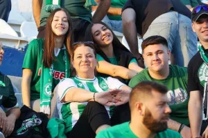 (Φώτος) Ο κόσμος στο Ανόρθωση-Ομόνοια