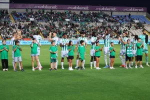 Ομόνοια-ΑΕΛ:  Πράσινη… ανατροπή με τριάρα! (Φώτος)