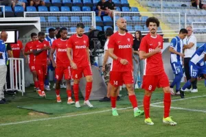 Εθνικός- Νέα Σαλαμίνα: Τρελό ματς με 20λεπτη διακοπή και… ερυθρόλευκο διπλό (φώτος)
