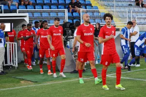Είναι πολλά τα 9...