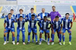 Εθνικός- Νέα Σαλαμίνα: Τρελό ματς με 20λεπτη διακοπή και… ερυθρόλευκο διπλό (φώτος)