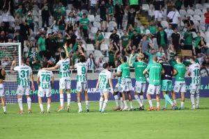 (ΒΙΝΤΕΟ Kerkida/φώτος) Κόσμος και παίκτες... "Σιαλα λα λα λα Ομόνοιααα!" 