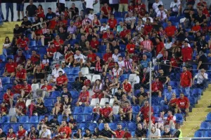 Εθνικός- Νέα Σαλαμίνα: Τρελό ματς με 20λεπτη διακοπή και… ερυθρόλευκο διπλό (φώτος)
