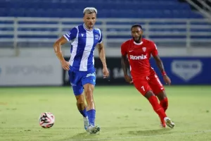 Εθνικός- Νέα Σαλαμίνα: Τρελό ματς με 20λεπτη διακοπή και… ερυθρόλευκο διπλό (φώτος)