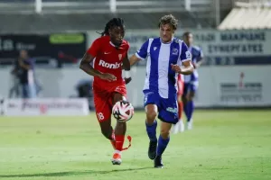 Εθνικός- Νέα Σαλαμίνα: Τρελό ματς με 20λεπτη διακοπή και… ερυθρόλευκο διπλό (φώτος)