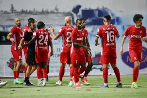 Εθνικός- Νέα Σαλαμίνα: Τρελό ματς με 20λεπτη διακοπή και… ερυθρόλευκο διπλό (φώτος)