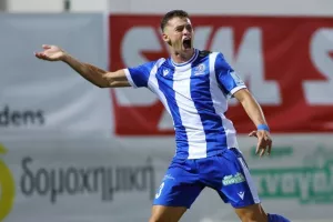Εθνικός- Νέα Σαλαμίνα: Τρελό ματς με 20λεπτη διακοπή και… ερυθρόλευκο διπλό (φώτος)
