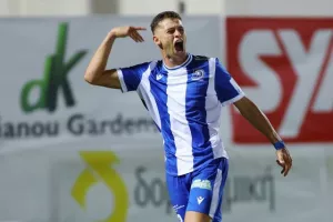 Εθνικός- Νέα Σαλαμίνα: Τρελό ματς με 20λεπτη διακοπή και… ερυθρόλευκο διπλό (φώτος)