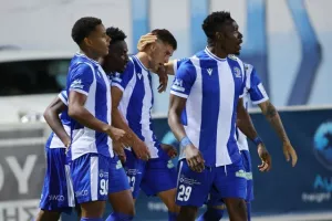 Εθνικός- Νέα Σαλαμίνα: Τρελό ματς με 20λεπτη διακοπή και… ερυθρόλευκο διπλό (φώτος)